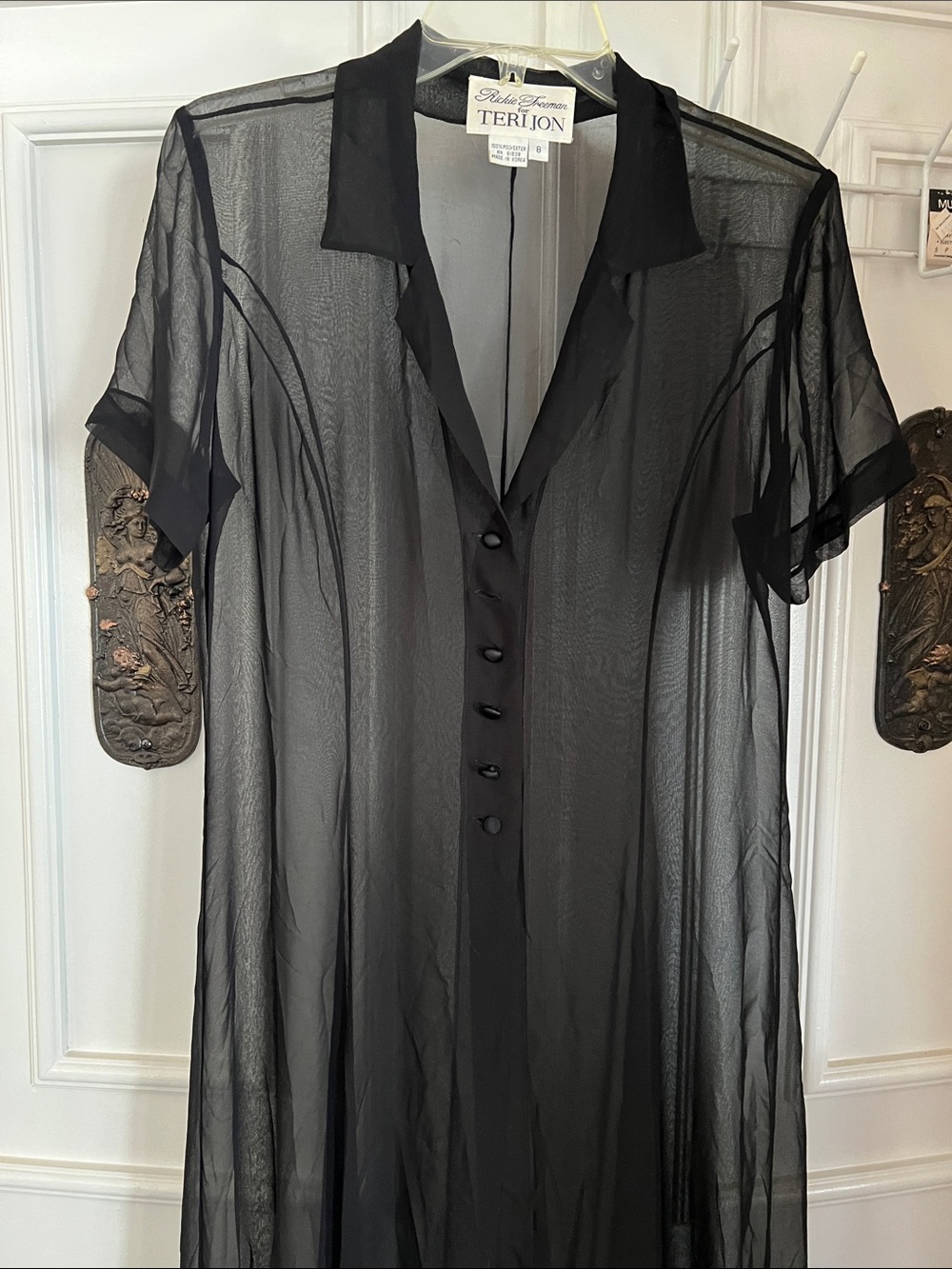 Teri Jon Black Sheer Short-Sleeve Button-Front dress / coat